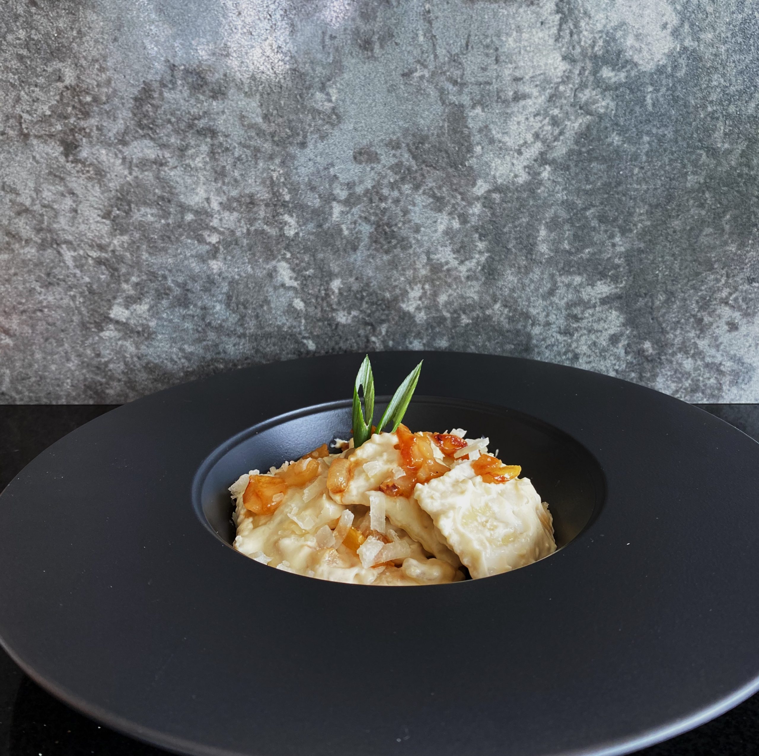 Raviolis canard et poire avec sauce crémeuse